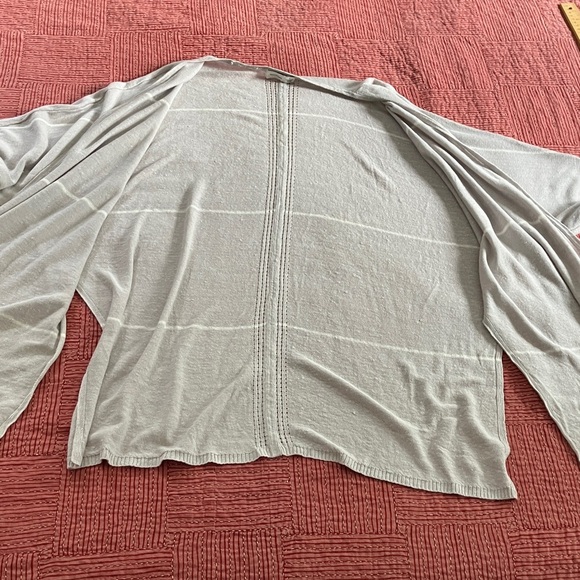 Gentle Fawn women’s Gray Knit Sweater size small fits bigger in my opinion s/m/l - Picture 10 of 15